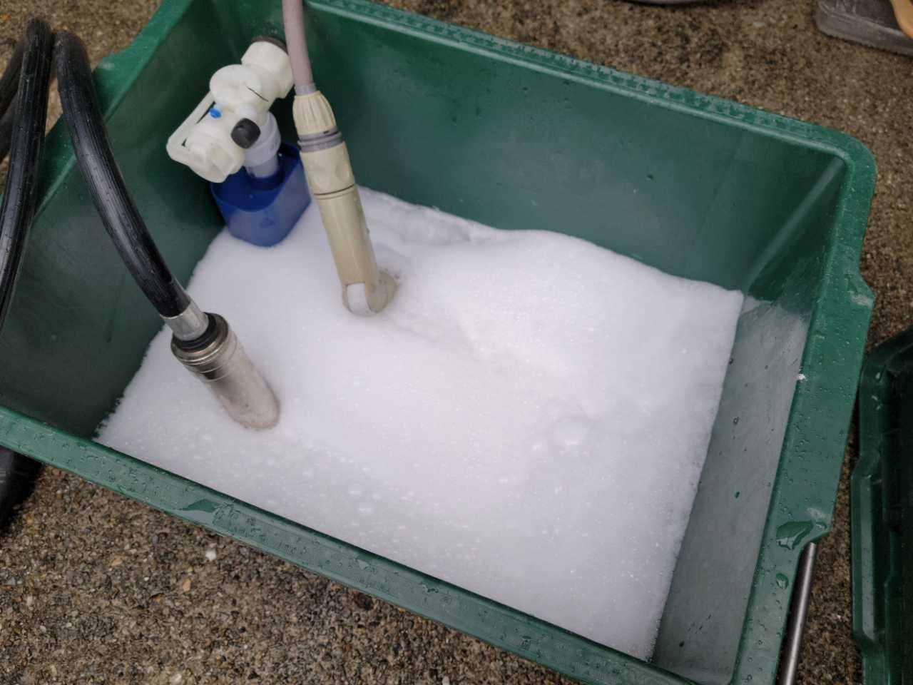 【バイオ洗剤準備】洗浄液攪拌