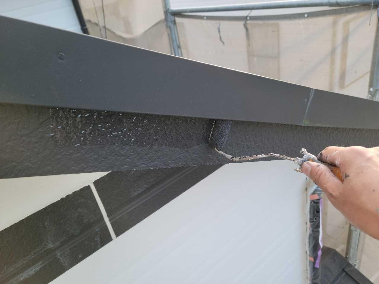 【破風・鼻隠し塗装】下塗り