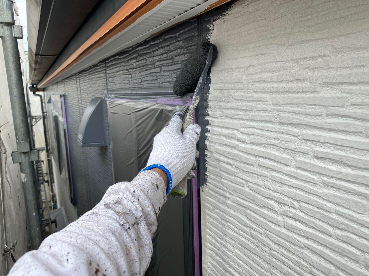 【外壁塗装1】中塗り