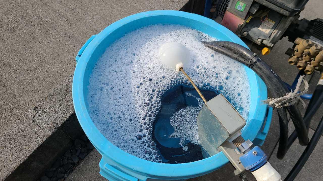 【バイオ洗剤準備】洗浄液攪拌