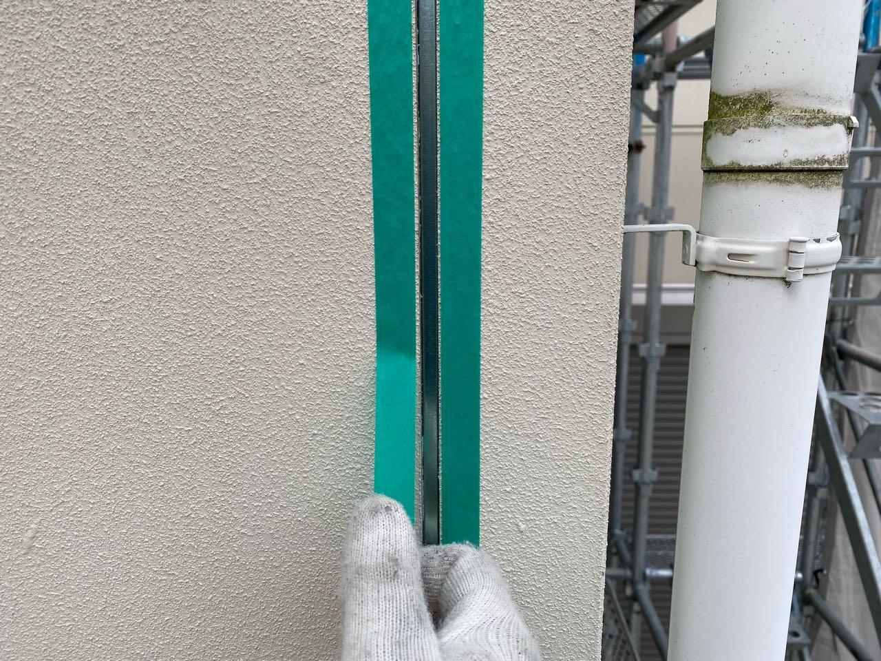 【シーリング工事】マスキング貼り