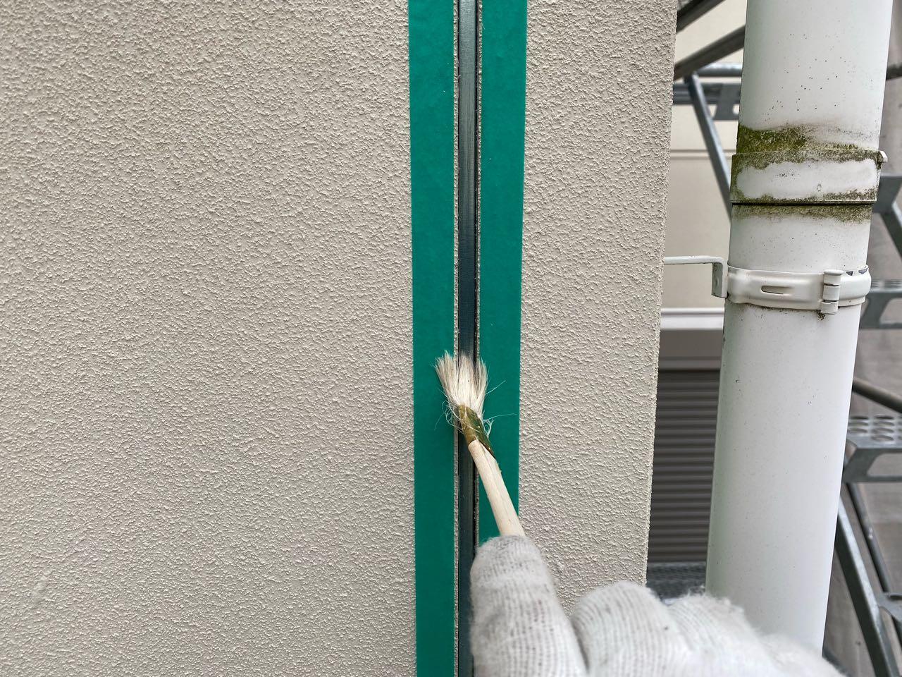 【シーリング工事】プライマー処理