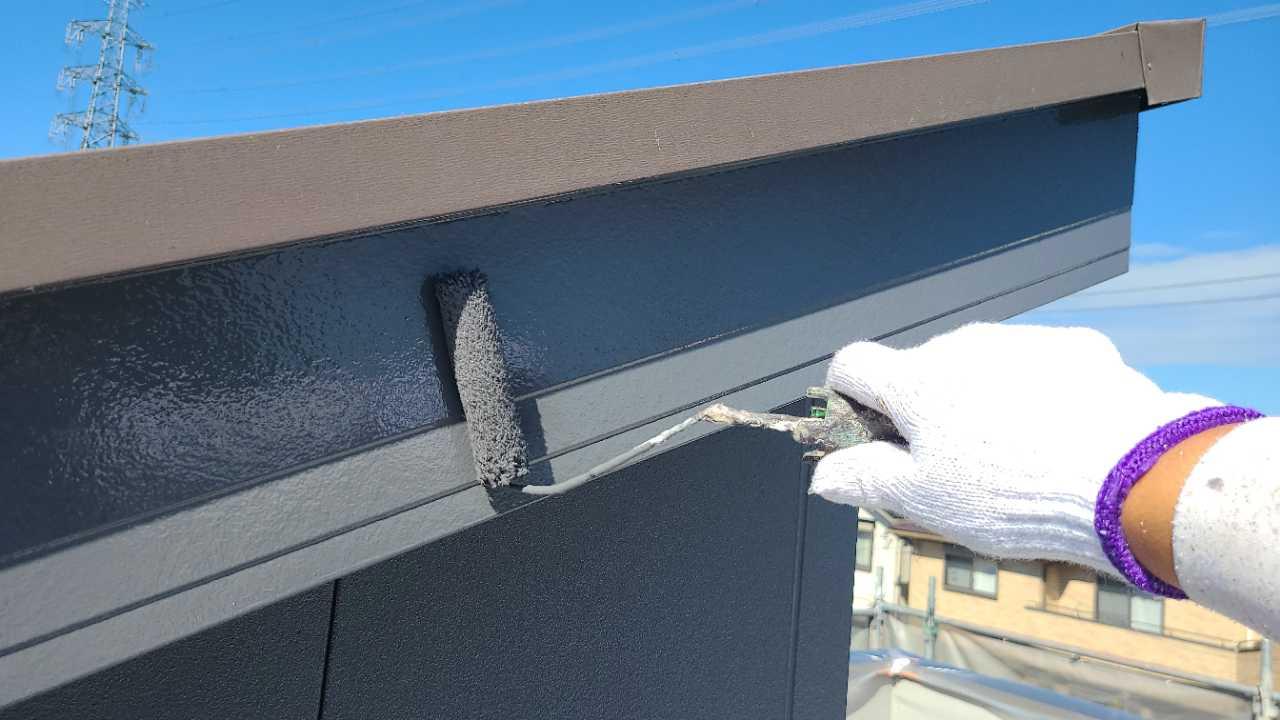 【破風・鼻隠し塗装】上塗り