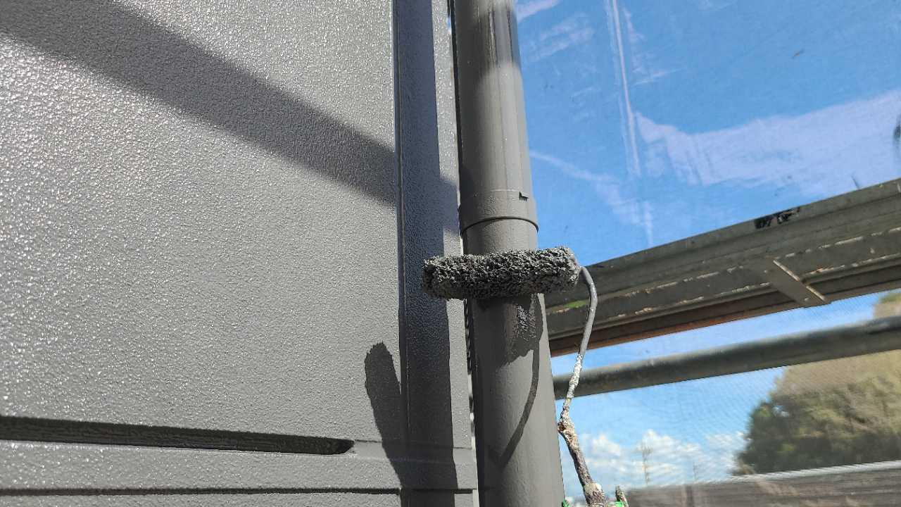 【雨樋塗装】上塗り