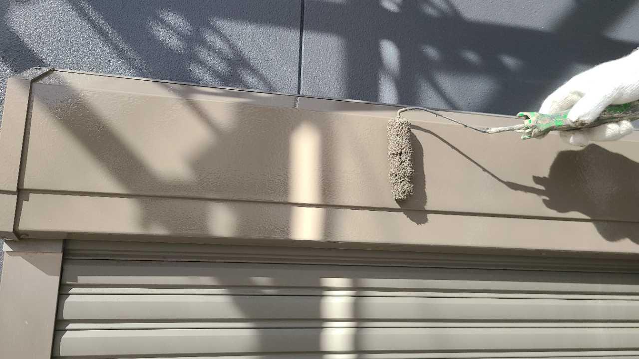 【シャッターボックス塗装】上塗り