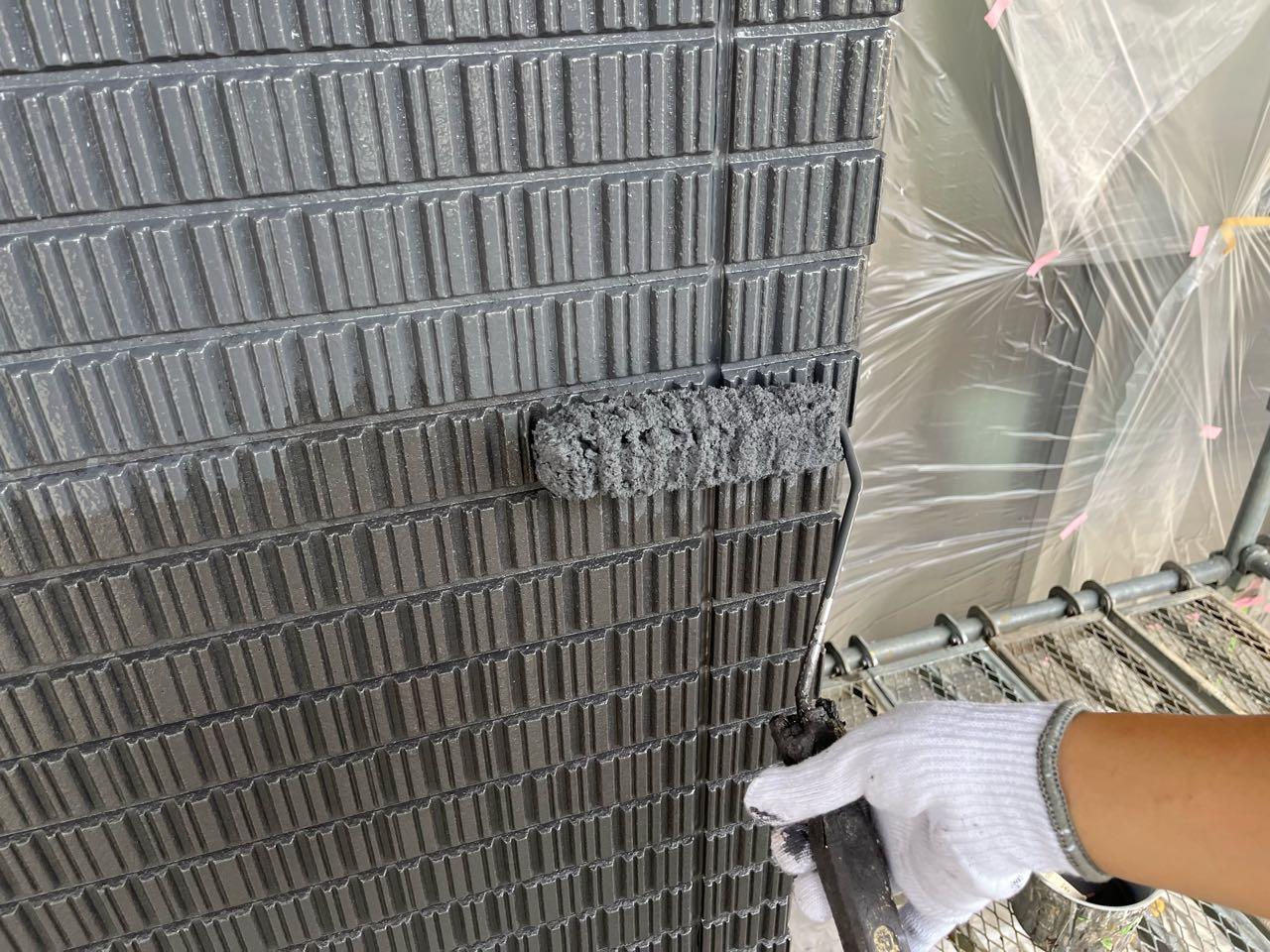 【外壁塗装1】中塗り