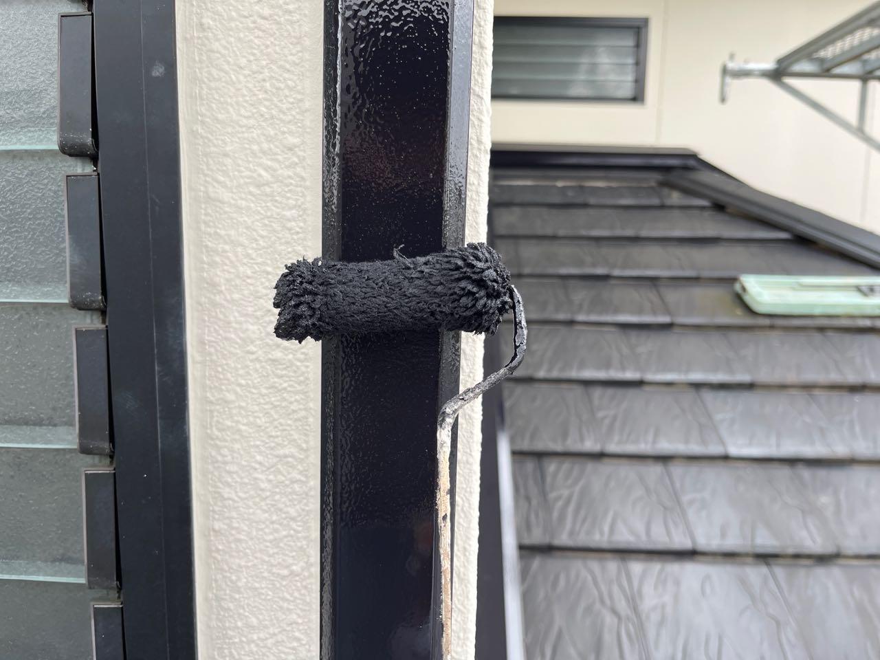 【雨樋塗装】上塗り