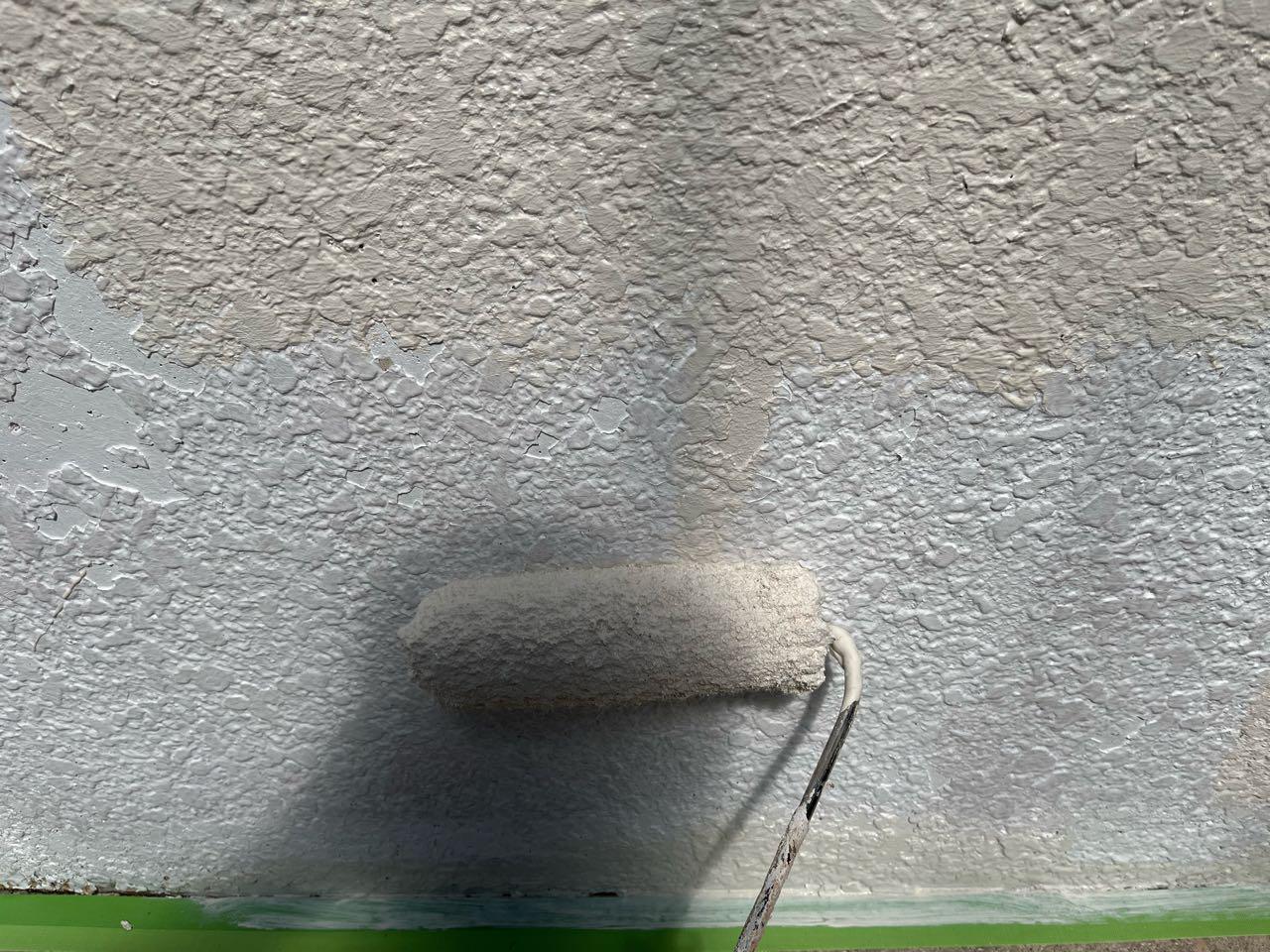 【擁壁塗装】仕上げ塗装1回目