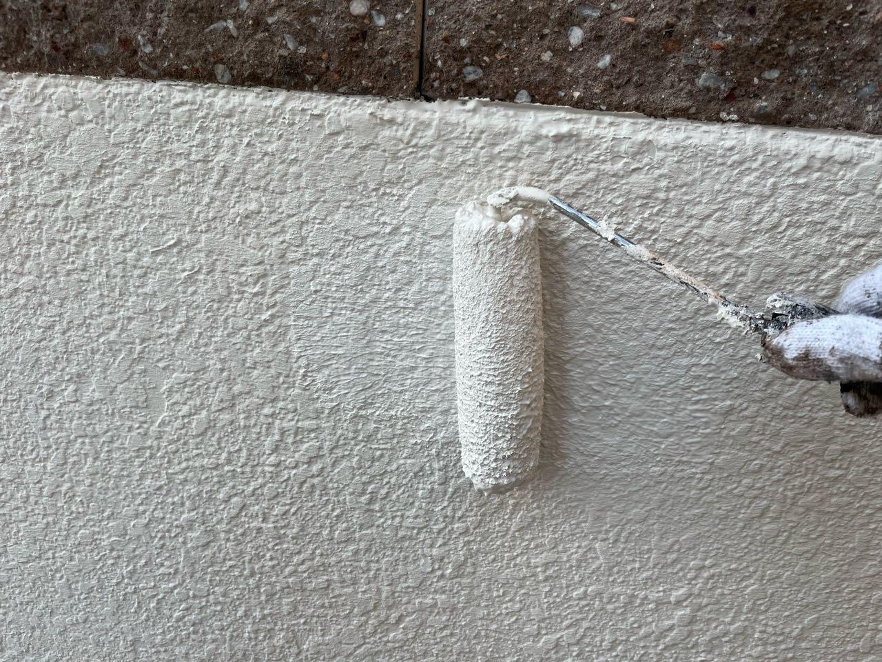 【擁壁塗装】仕上げ塗装2回目