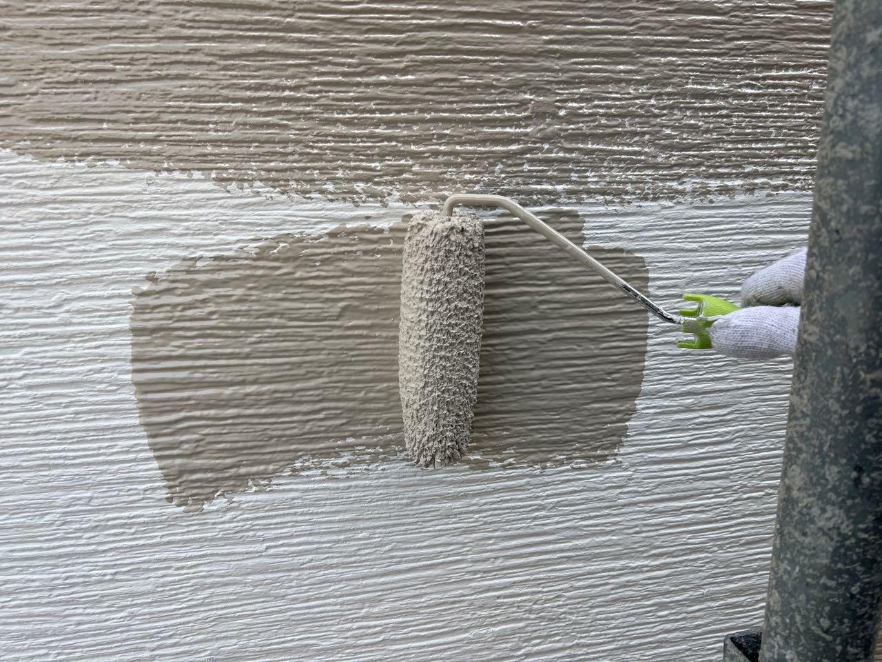 【外壁塗装2】中塗り