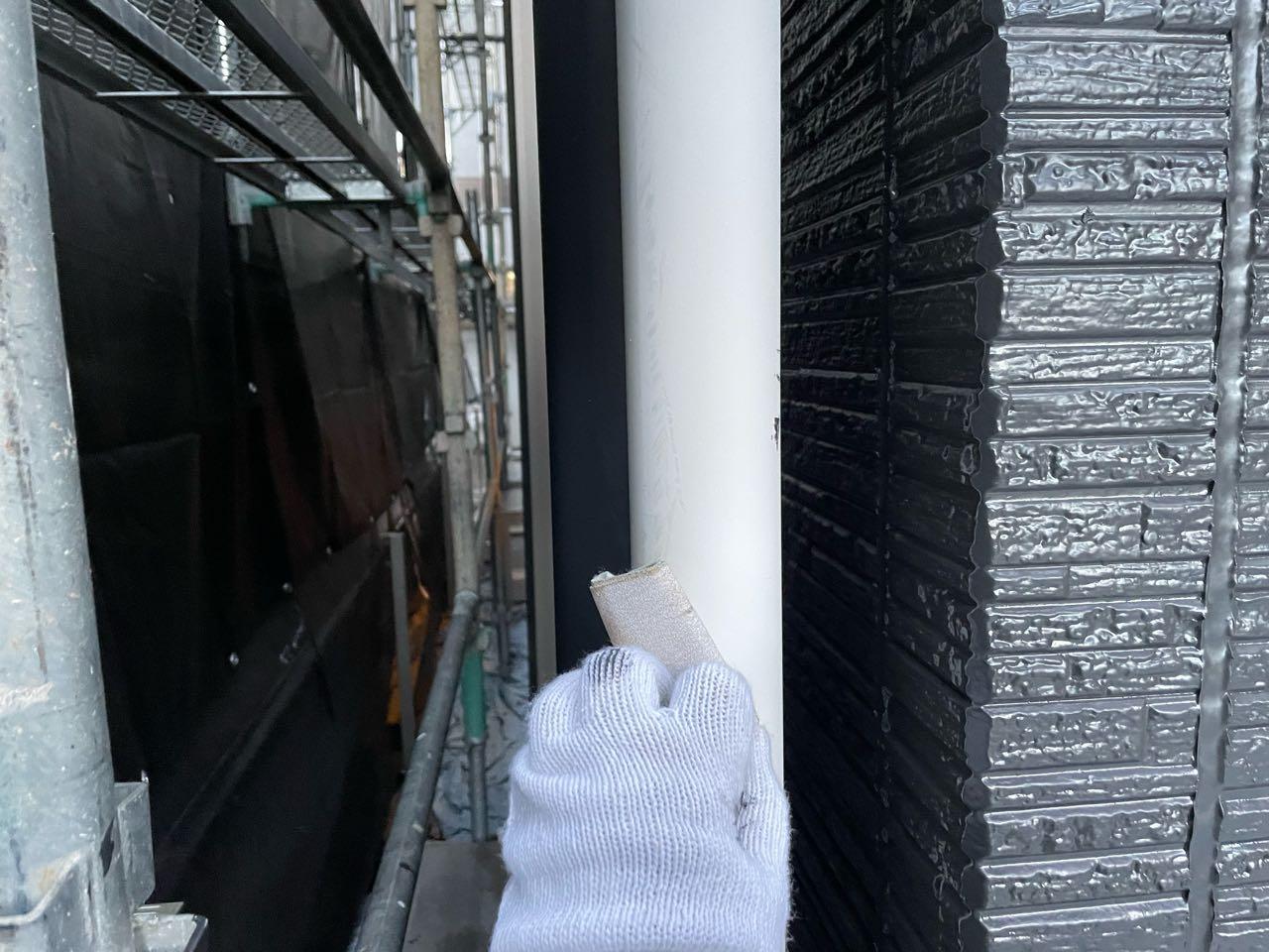 【雨樋塗装】ケレン作業