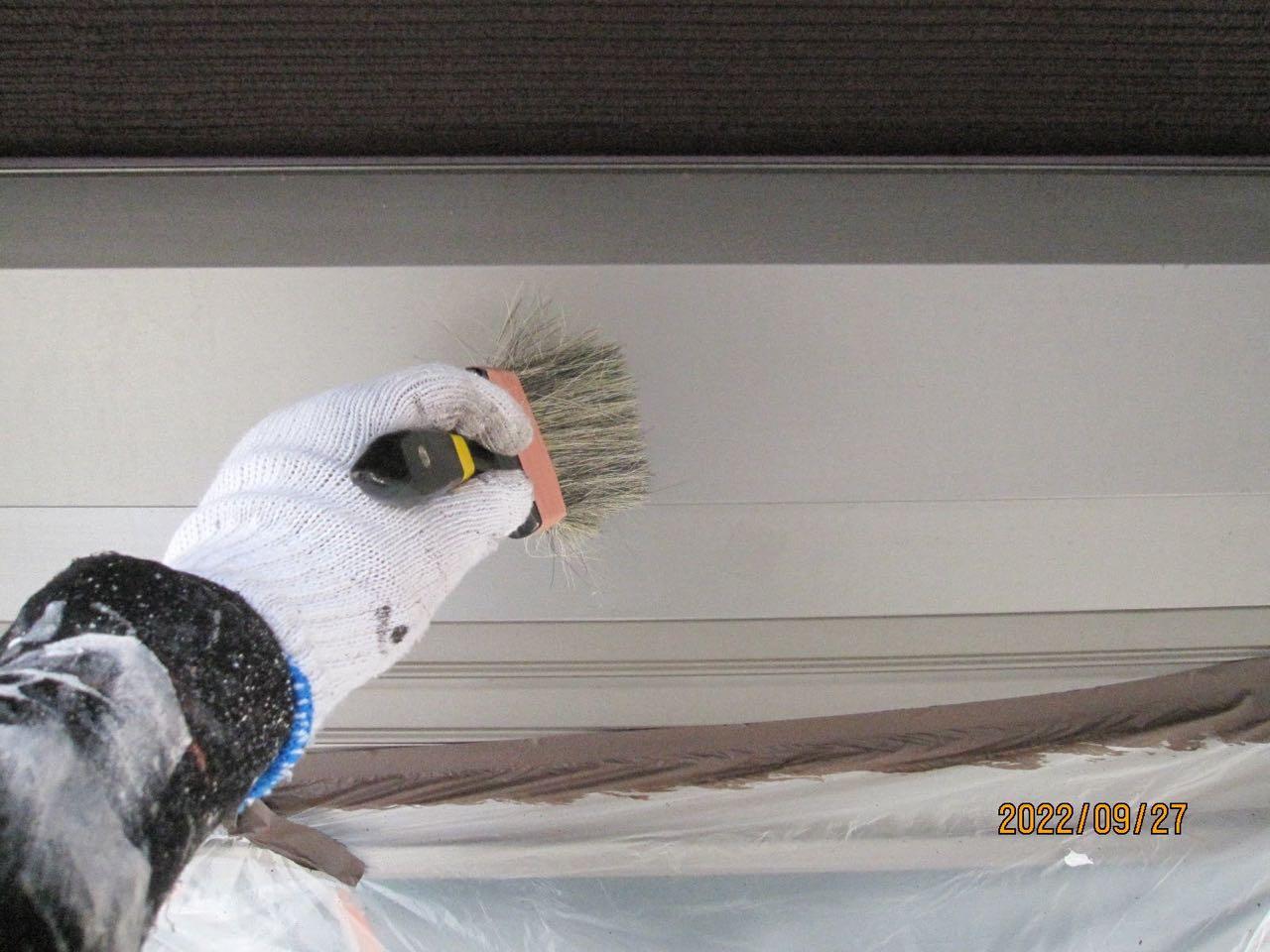 【シャッターボックス塗装】ケレン作業