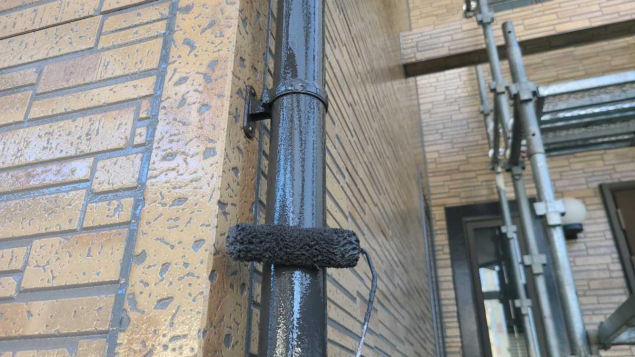 【雨樋塗装】上塗り