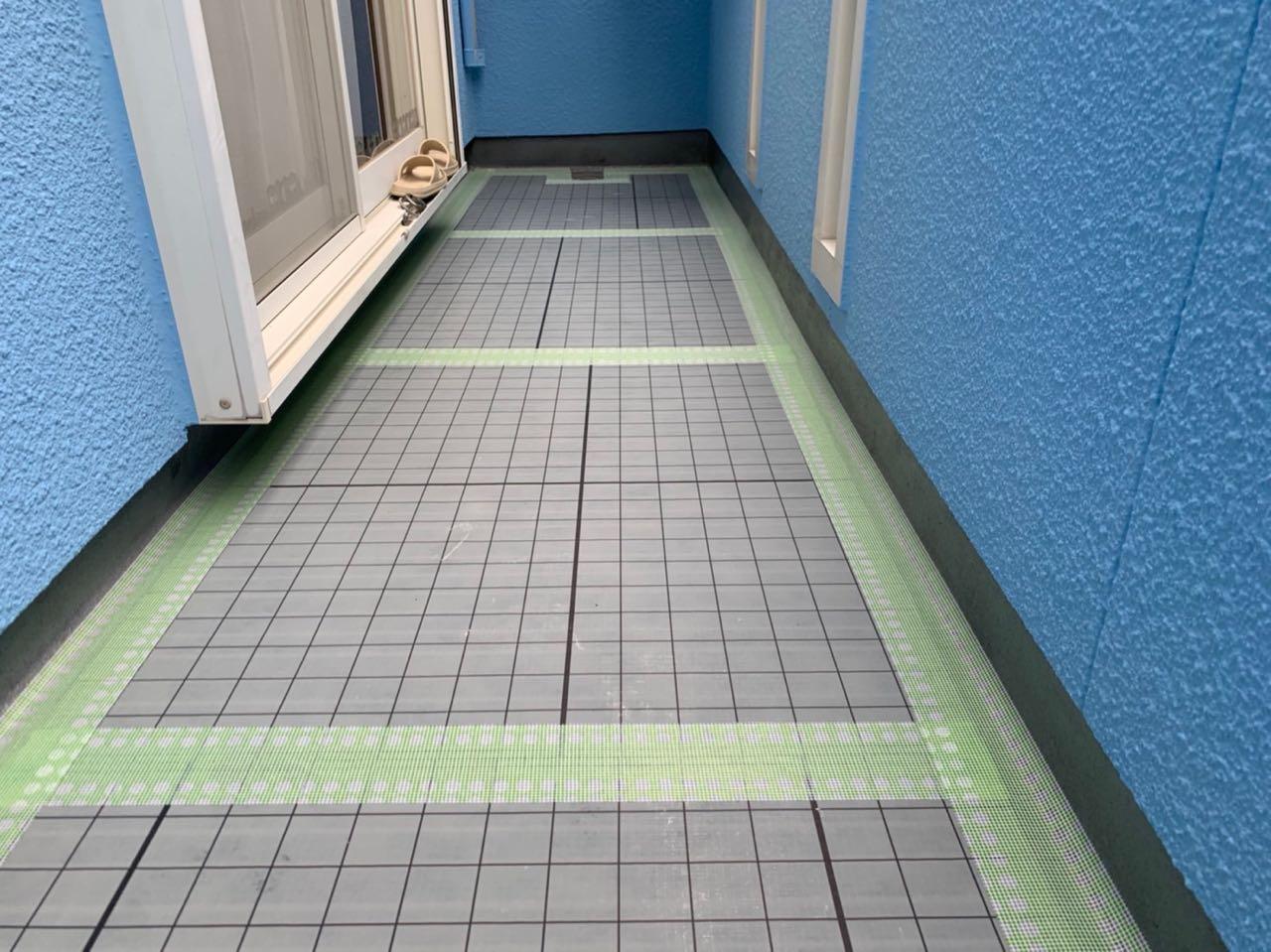【防水工事】メッシュ貼り