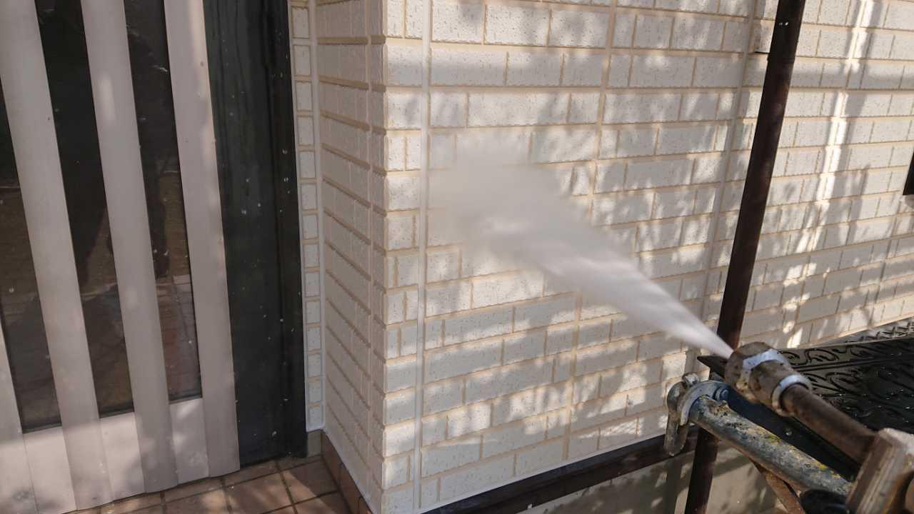 【外壁洗浄】バイオ洗剤塗布