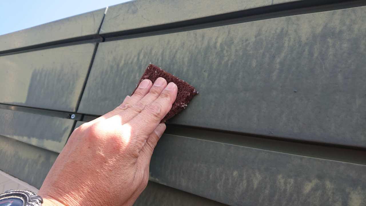 【破風・鼻隠し塗装】ケレン作業