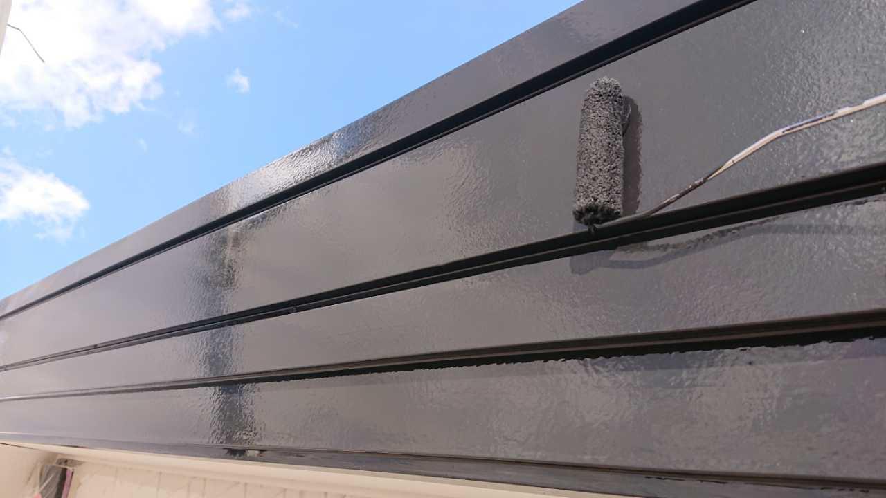 【破風・鼻隠し塗装】上塗り