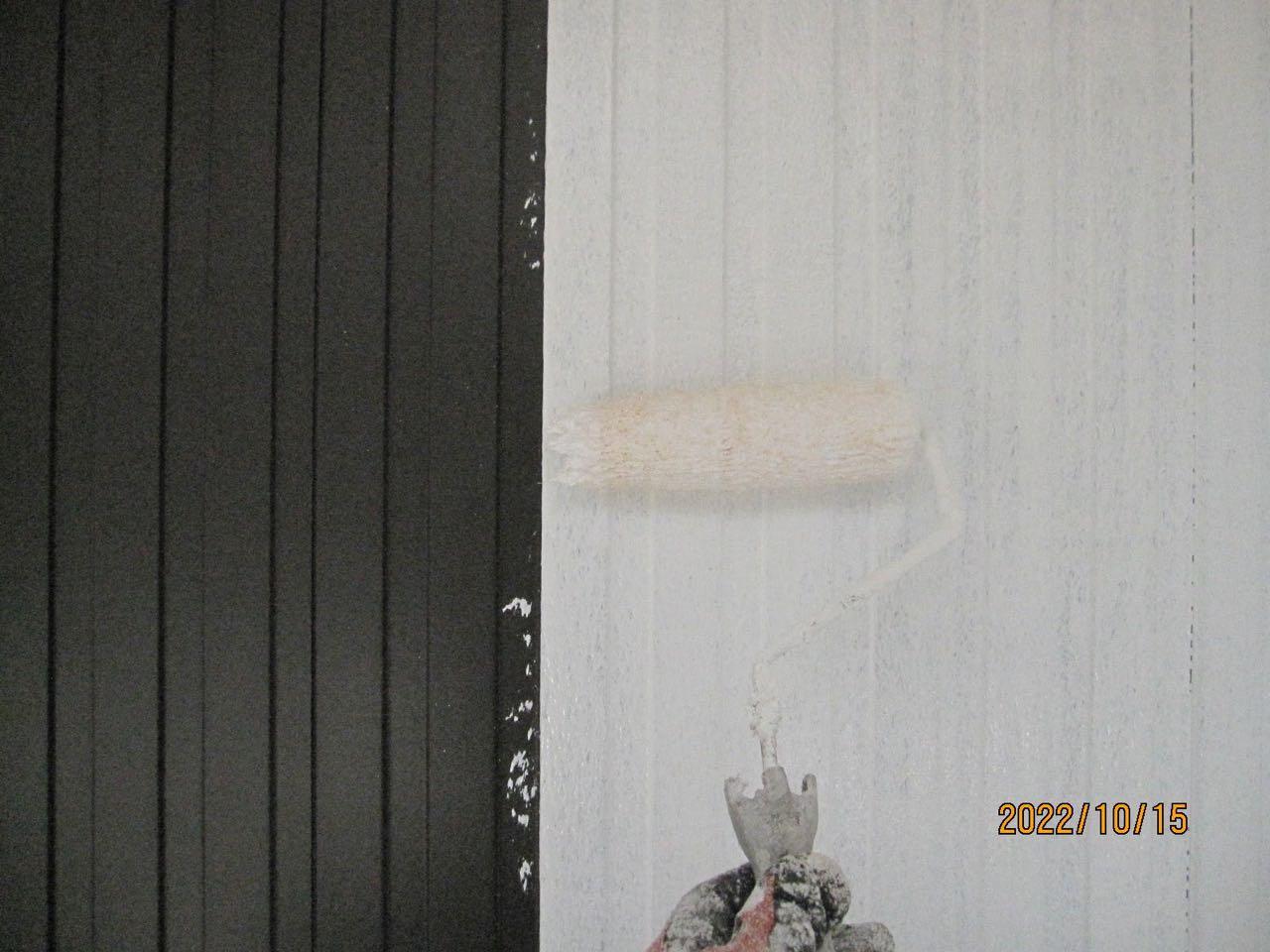 【外壁塗装2】中塗り