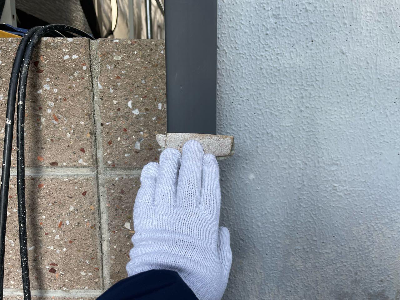 【雨樋塗装】ケレン作業