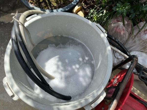 【バイオ洗剤準備】洗浄液攪拌