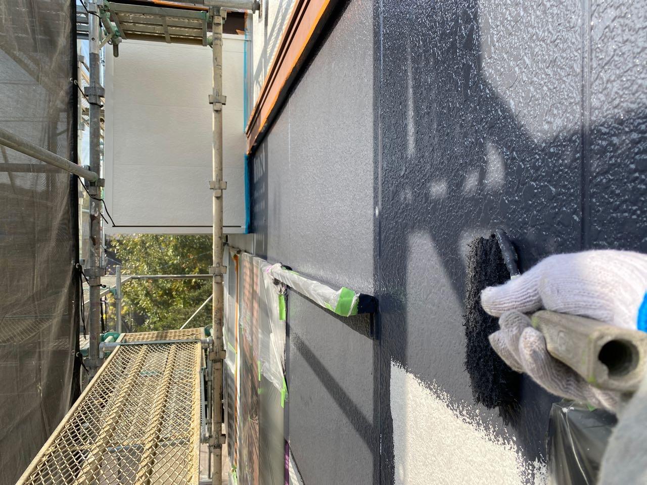【外壁塗装2】中塗り