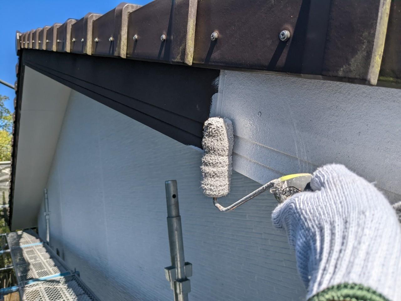 【破風・鼻隠し塗装】下塗り