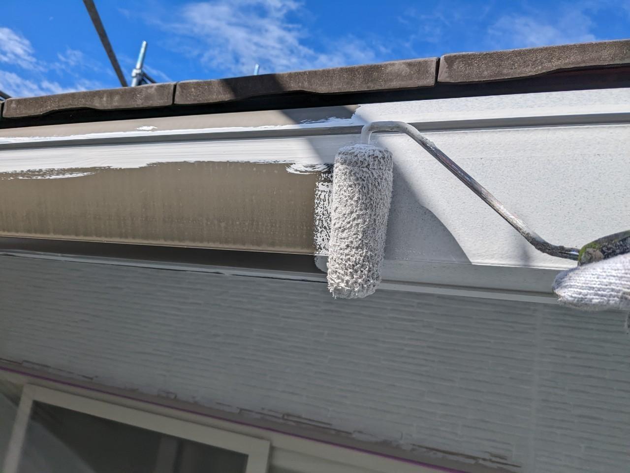 【雨樋塗装】下塗り