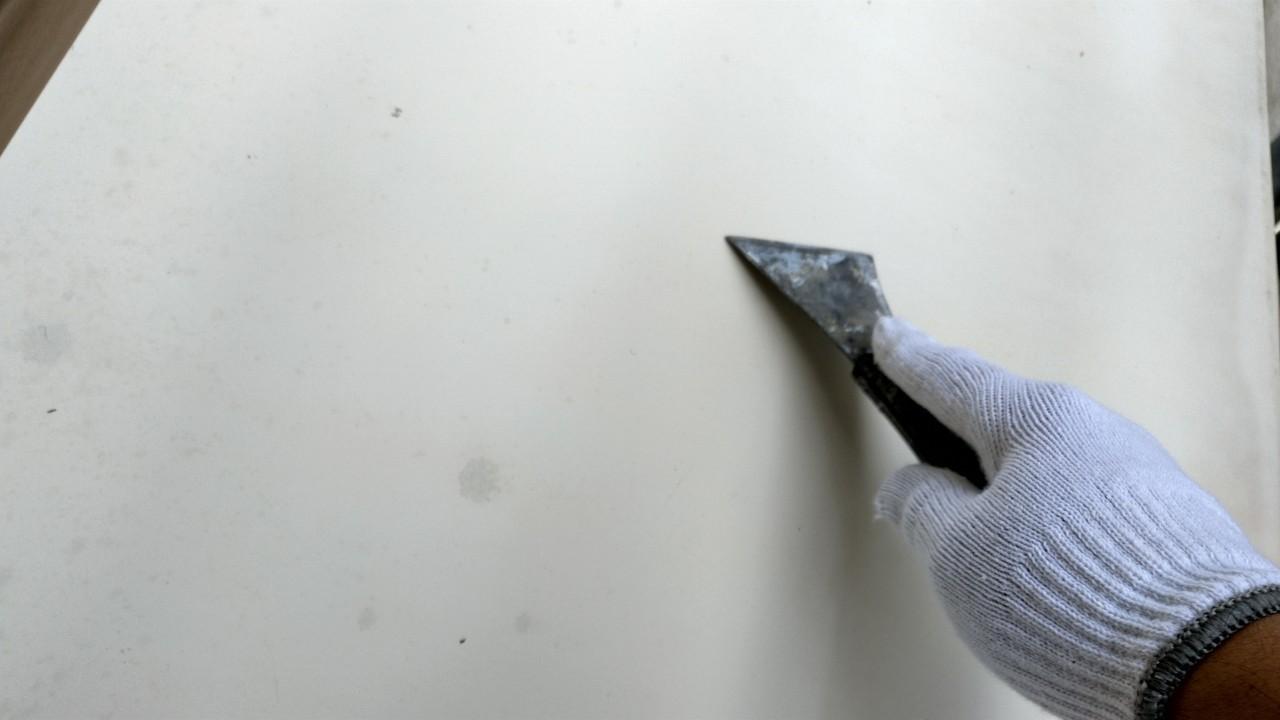 【庇塗装】ケレン作業