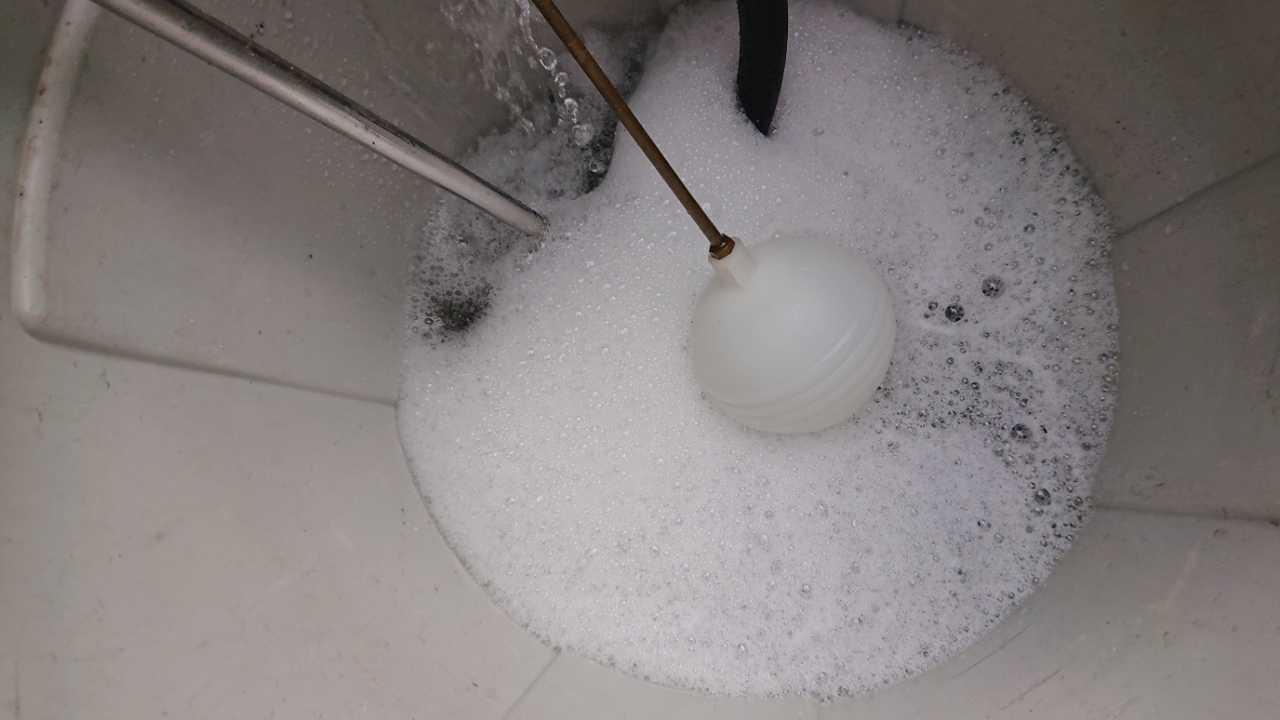 【バイオ洗剤準備】洗浄液攪拌