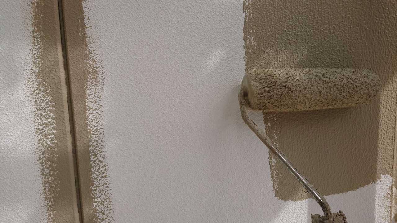 【外壁塗装1】中塗り