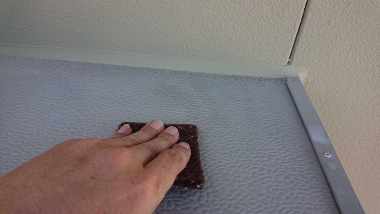 【庇塗装】ケレン作業