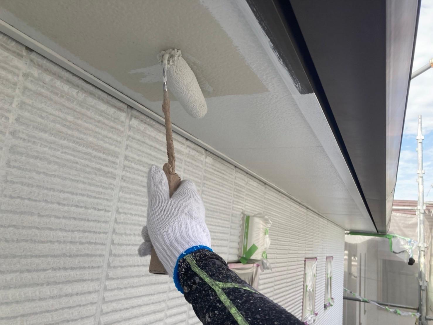 【軒天塗装】下塗り