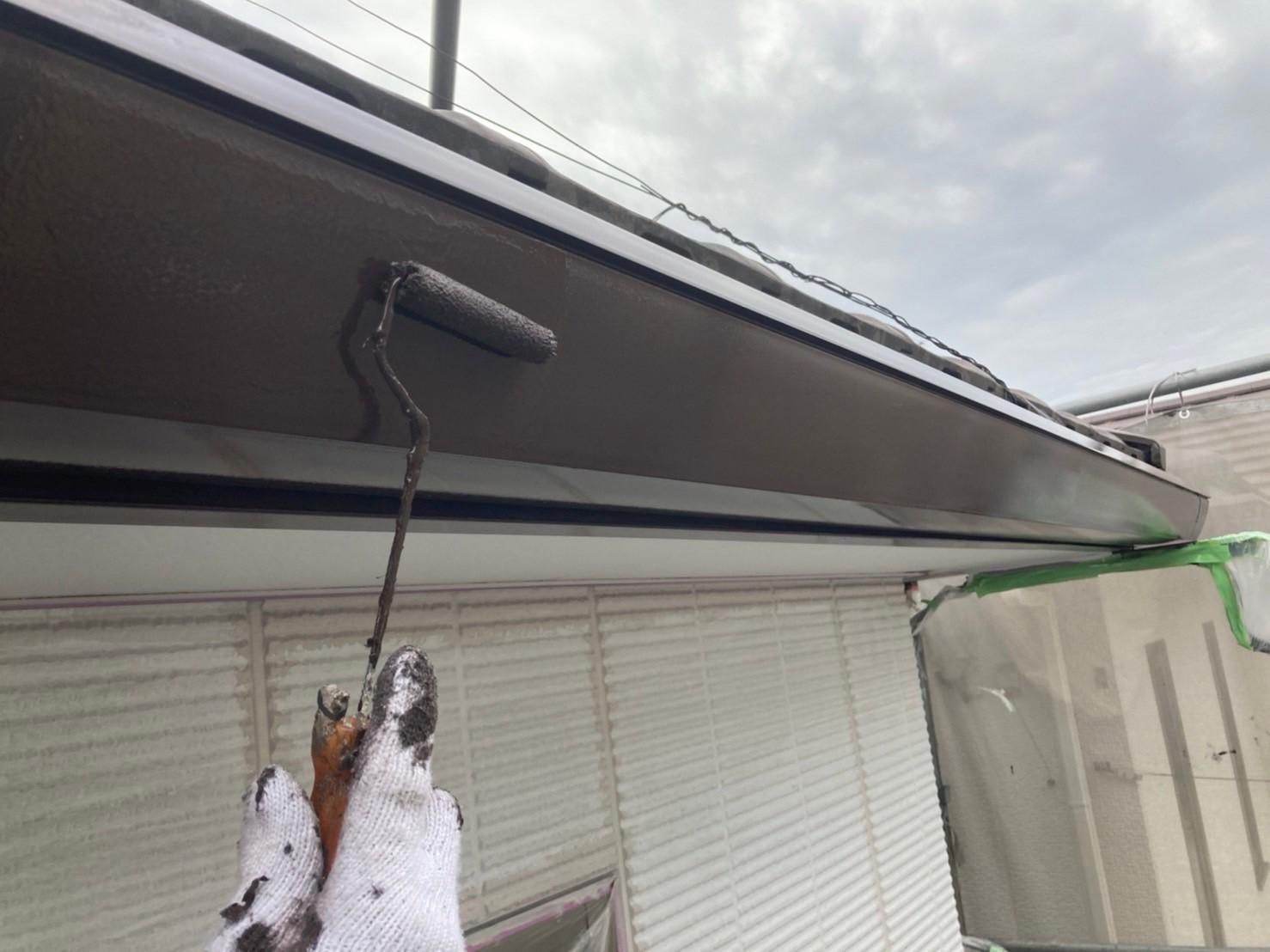 【破風・鼻隠し塗装】上塗り