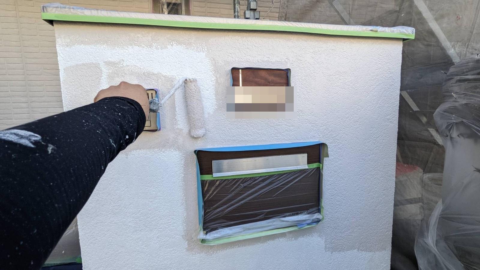 【擁壁塗装】仕上げ塗装1回目