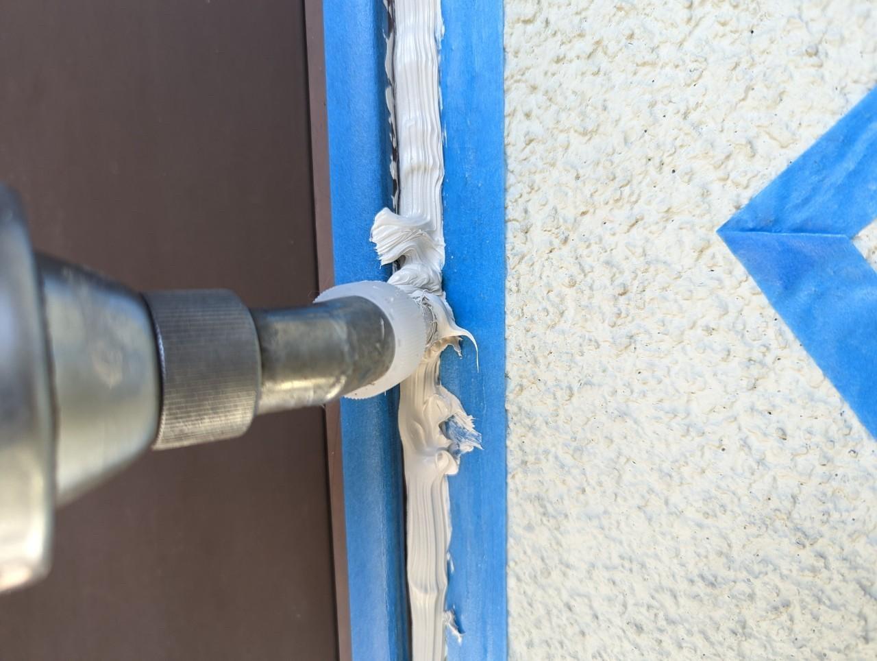 【シーリング工事】コーキング充填