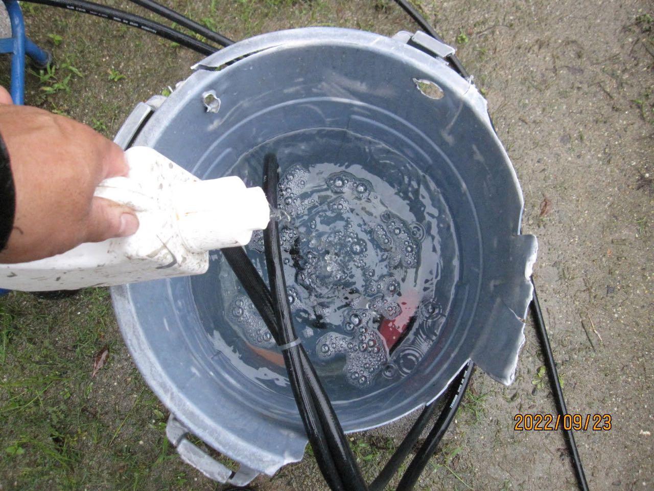 【バイオ洗剤準備】原液混入