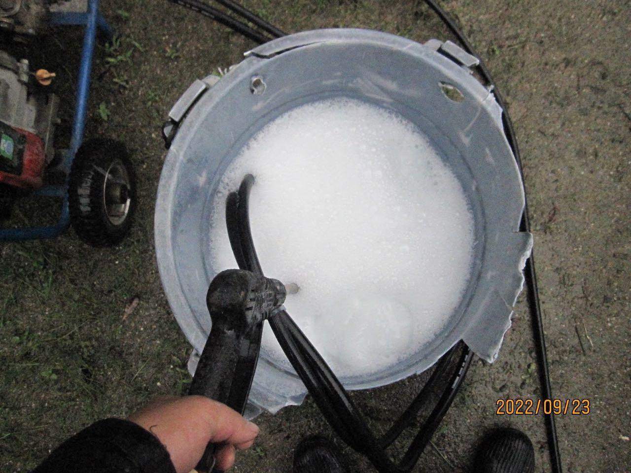 【バイオ洗剤準備】洗浄液攪拌