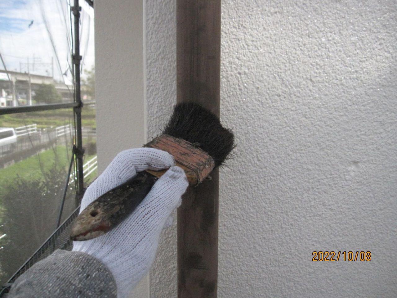 【雨樋塗装】ケレン作業