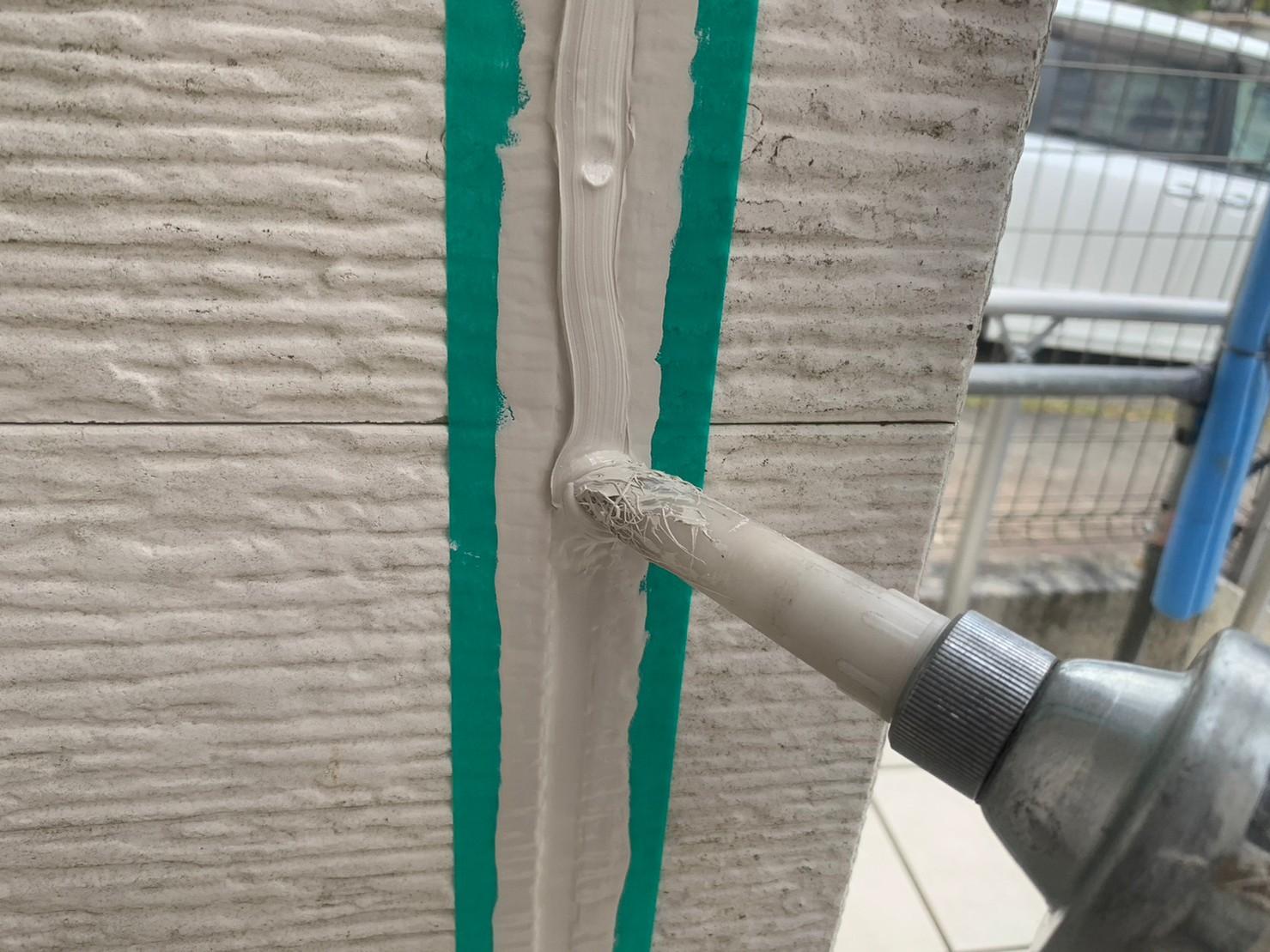 【シーリング工事】コーキング充填