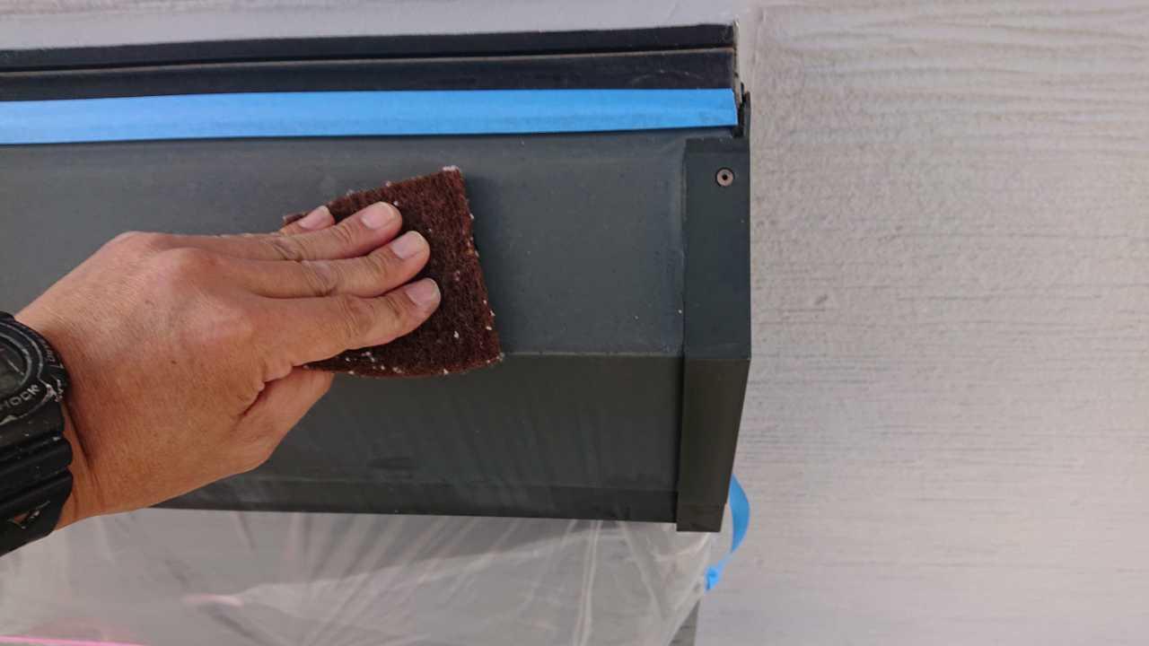 【シャッターボックス塗装】ケレン作業