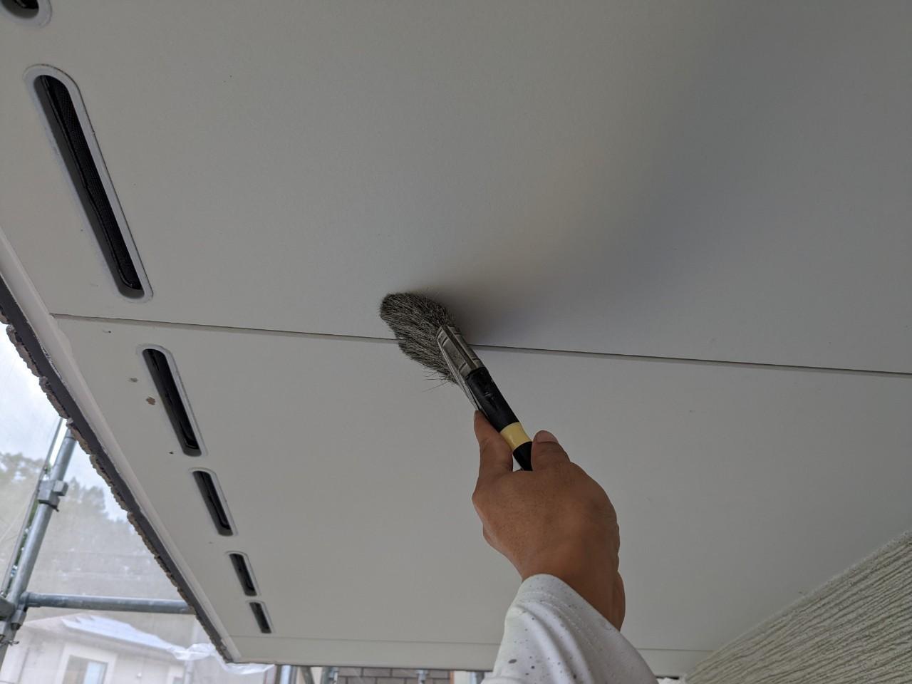 【軒天塗装】ケレン作業