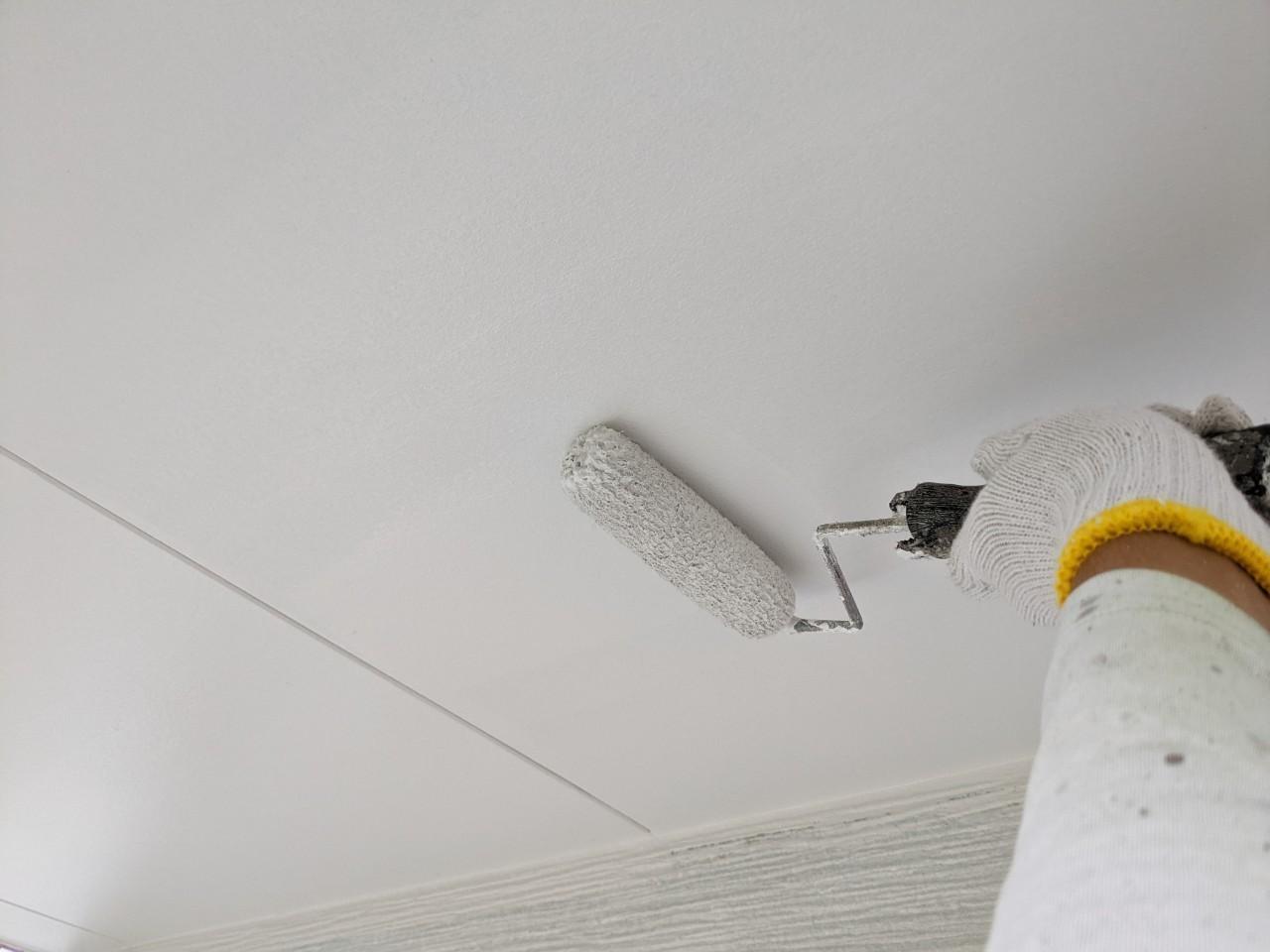 【軒天塗装】上塗り