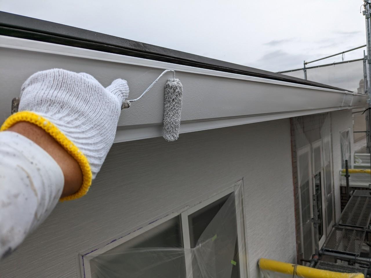 【雨樋塗装】上塗り
