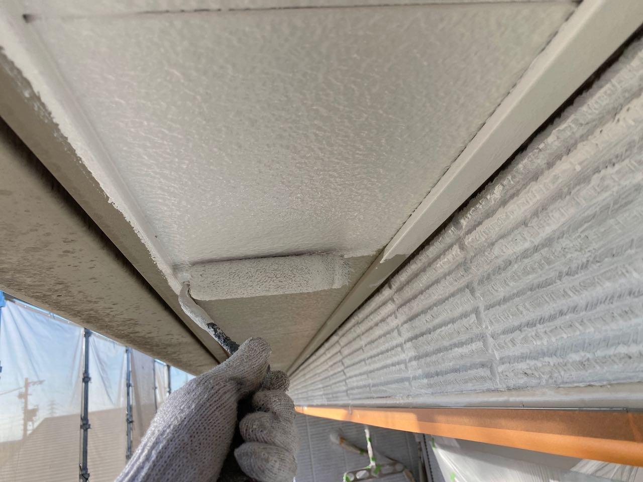 【軒天塗装】下塗り