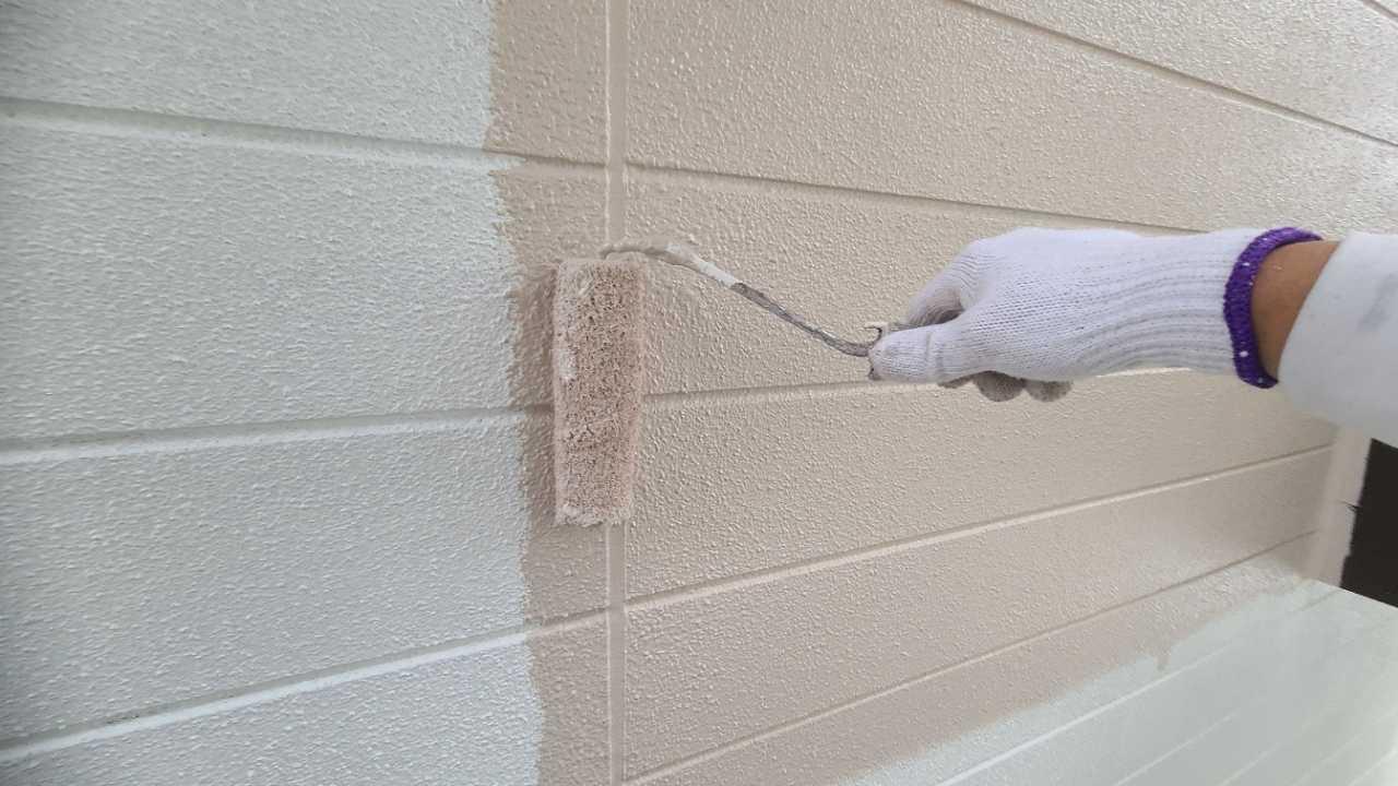 【外壁塗装1】中塗り