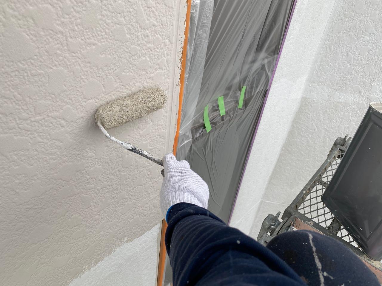 【外壁塗装1】中塗り