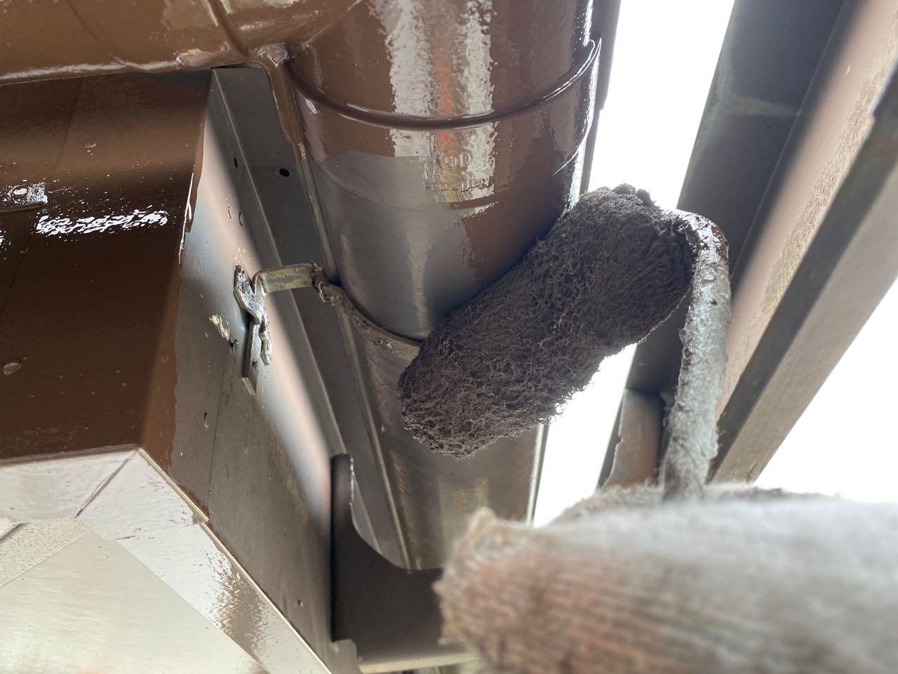 【雨樋塗装】下塗り