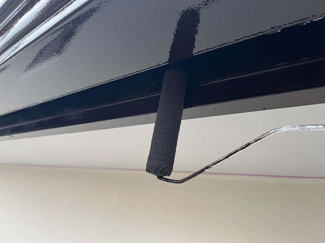 【破風・鼻隠し塗装】上塗り