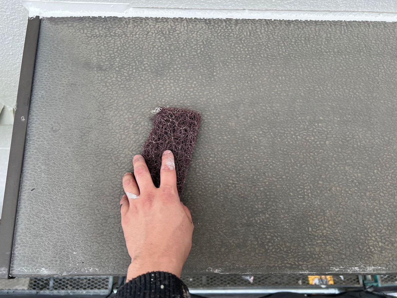 【庇塗装】ケレン作業