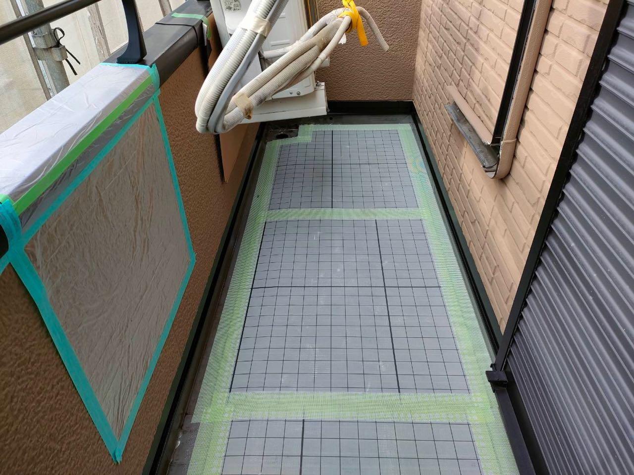 【防水工事】メッシュ貼り